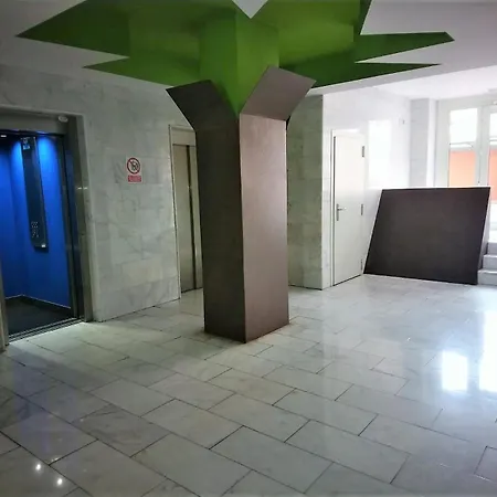 Luxemburgo Huca * オビエド