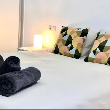 アパート Luxemburgo Huca *